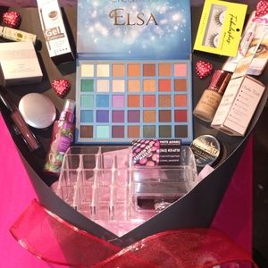 Makeup bundle